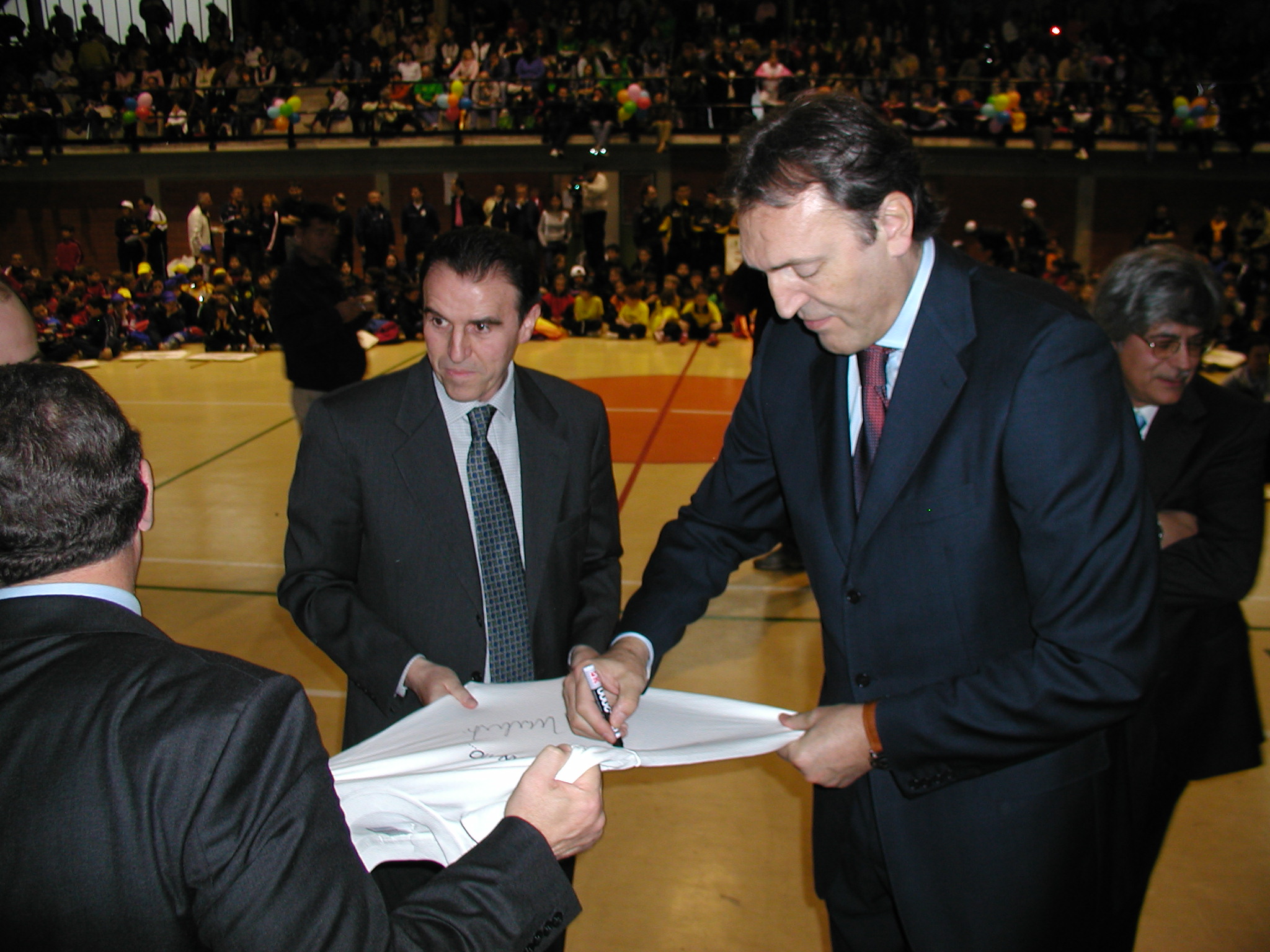 OLYMPUS DIGITAL CAMERA